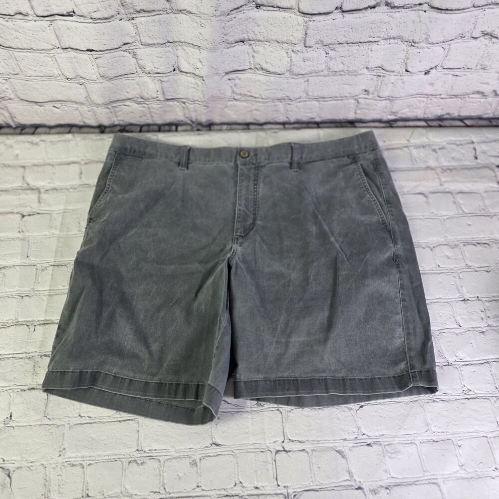 Tommy Bahama  Mens 40 (40x8) Gray Tencel Cotton Relaxed Casual Shorts